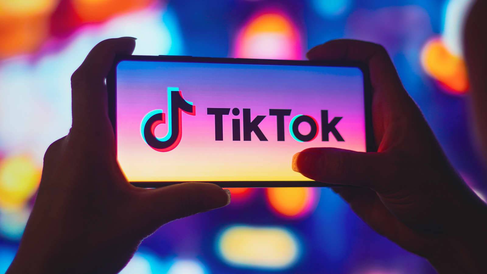 **TikTok Removes 360,000 Kenyan Videos, Bans Over 60,000 Accounts for Violations** TikTok recently announced that it removed 360,000 videos uploaded by Kenyan users between April and June of this year. This decision was made due to violations of the platform’s community guidelines, according to a report shared with the media on November 13. The report highlights that the removed videos represented less than 1% of the total content uploaded by Kenyans during this period—approximately 0.3%. TikTok employed automated technology to detect harmful videos, allowing it to proactively remove 99.1% of these videos before users could report them, with 95% taken down within 24 hours of being posted. Additionally, TikTok banned 60,465 accounts, with the majority suspected of being operated by users under the age of 13, which is against the platform's guidelines. On a global scale, TikTok took down more than 178 million videos during this reporting period for community guideline violations, demonstrating its commitment to content moderation as it manages millions of daily posts.